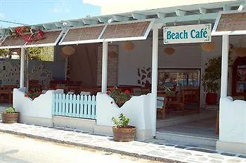 帕罗斯公寓酒店