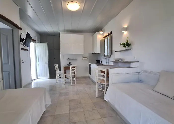 Paros Apartments *